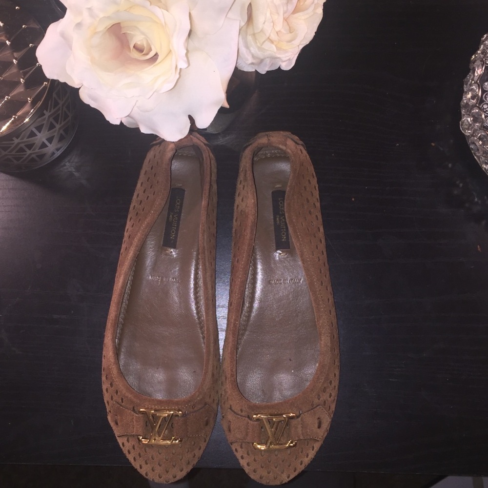 Louis Vuitton flats